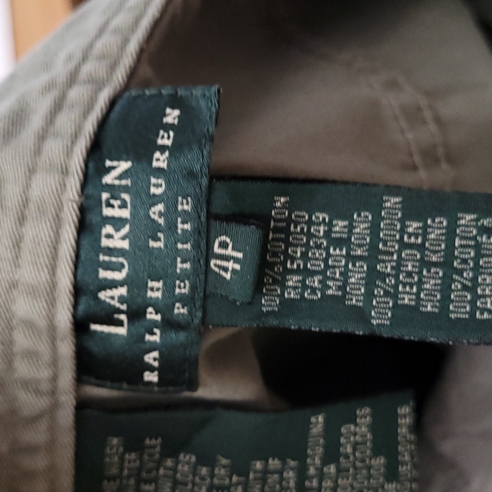 Lauren Ralph Lauren 4P Greenish Gray Shorts - Picture 6 of 6